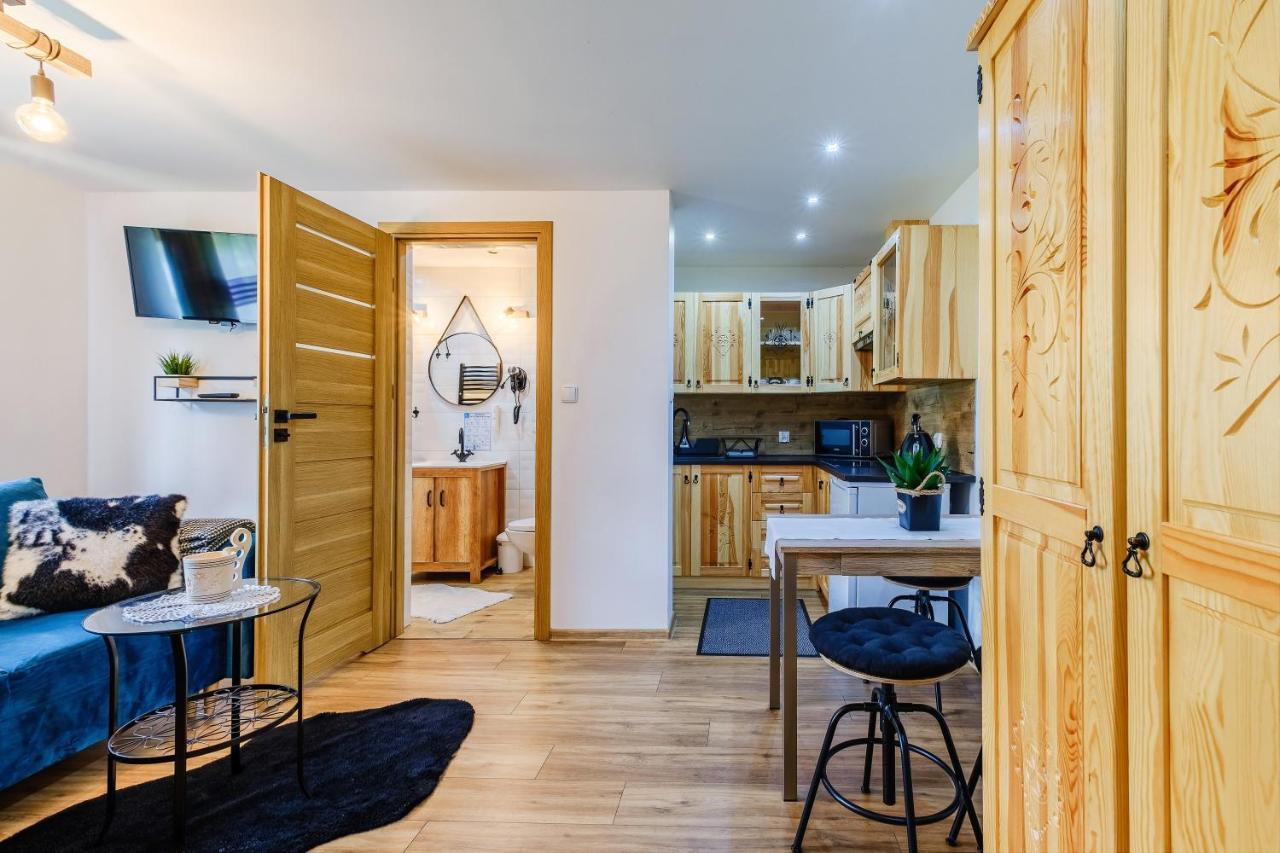 U Tatarow Appartement Suche Buitenkant foto