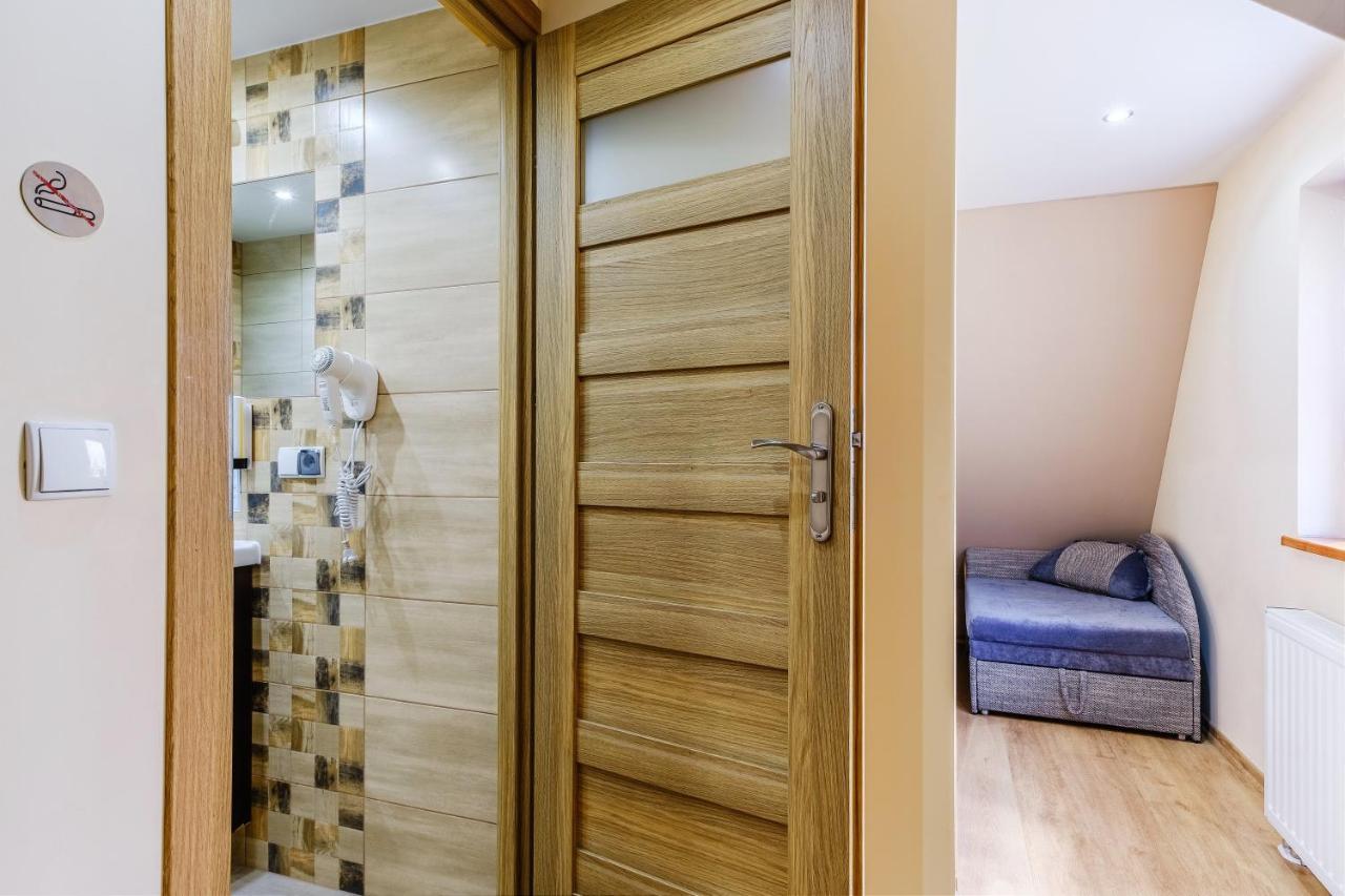 U Tatarow Appartement Suche Buitenkant foto