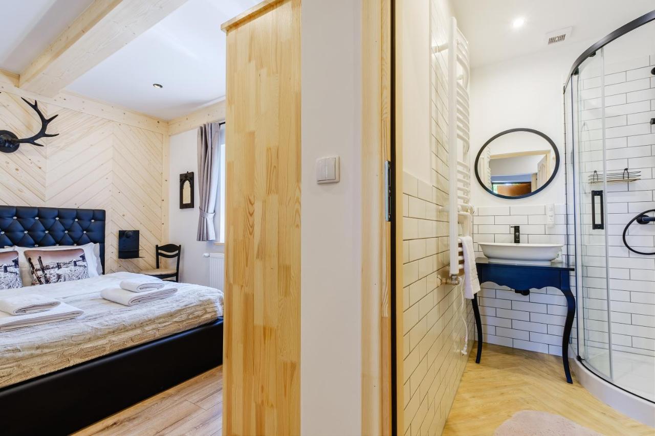 U Tatarow Appartement Suche Buitenkant foto