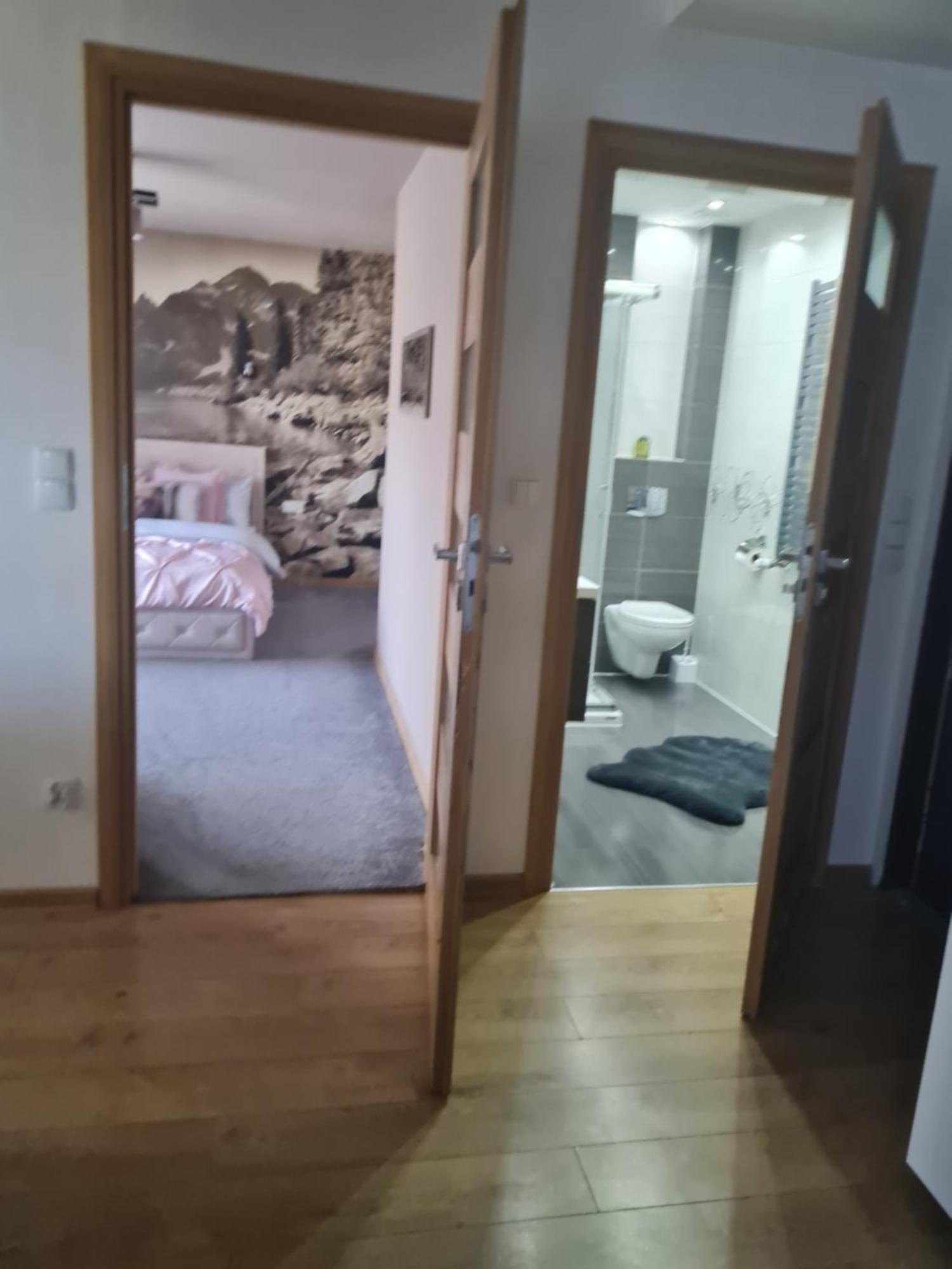 U Tatarow Appartement Suche Kamer foto