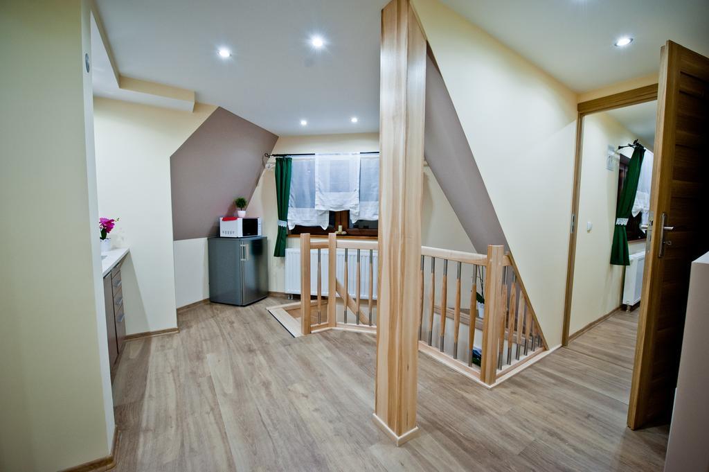 U Tatarow Appartement Suche Buitenkant foto